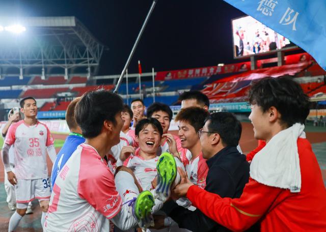 拔寨的利器, 间并不陌生 拔寨的利器, 间并不陌生