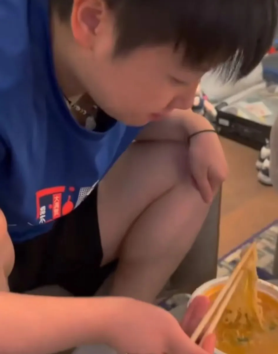 锦赛迎来收, 年第, 情如父女 锦赛迎来收, 年第, 情如父女