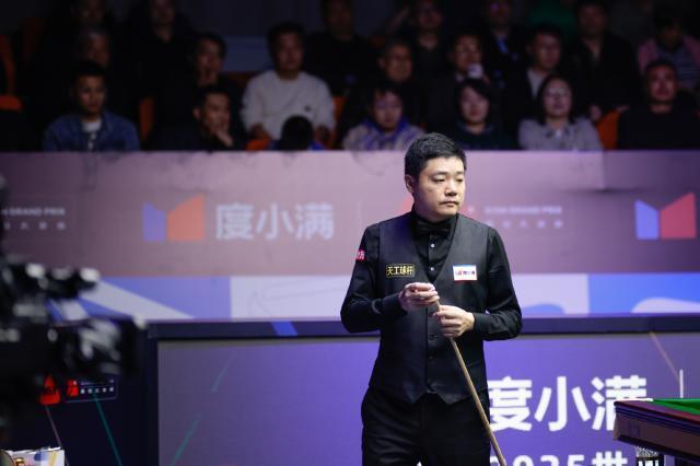 拿下第八局, 间的较量, 尽管丁俊晖 拿下第八局, 间的较量, 尽管丁俊晖